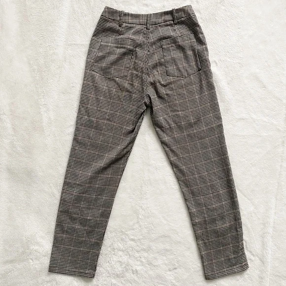 URBAN OUTFITTERS | B&W plaid straight leg pants - Picture 2 of 6